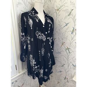 Soft Surroundings Pagoda Tunic Black White Long Sleeve Blouse S Chinese Symbols